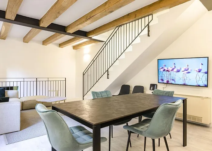 Casa Bocchi, Luxury Apartment In Historical Palace